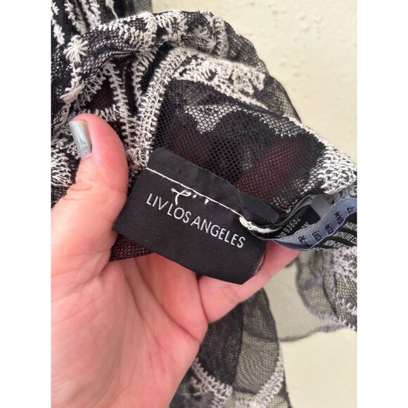 Liv Los Angeles  Embroidery Mesh Lace Festival Kimono Cardigan - Picture 5 of 9